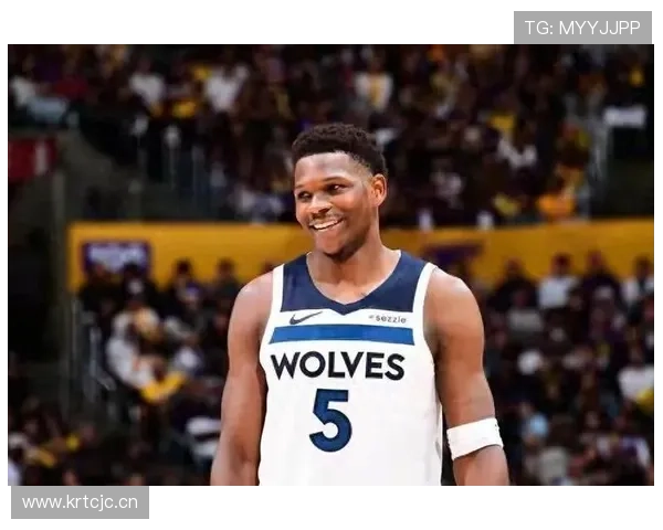 爱德华兹复出首秀爆笑替补原因